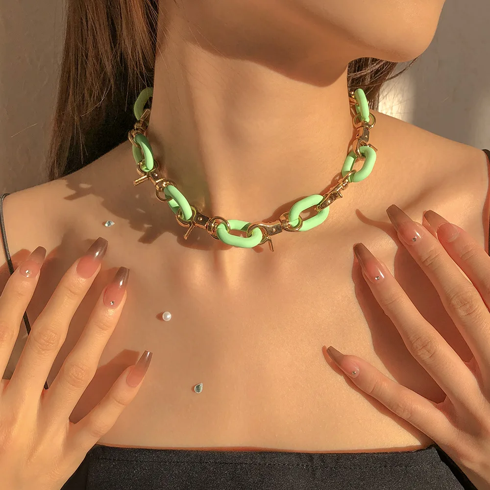 Exaggerated Neckchain, Women's Thick Chain, Contrast Color Design, Punk Hip Hop Nightclub Style Necklace
Exaggerated Neckchain, Women's Thick Chain, Contrast Color Design, Punk Hip Hop Nightclub Style Necklace