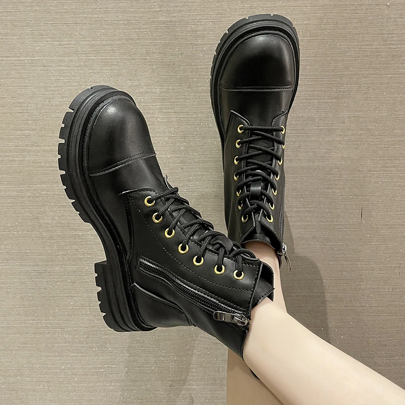 Женские ботильоны из искусственной кожи Martens, белые мотоциклетные ботинки на платформе и массивном каблуке, Осень-зима
Женские ботильоны из искусственной кожи Martens, белые мотоциклетные ботинки на платформе и массивном каблуке, Осень-зима