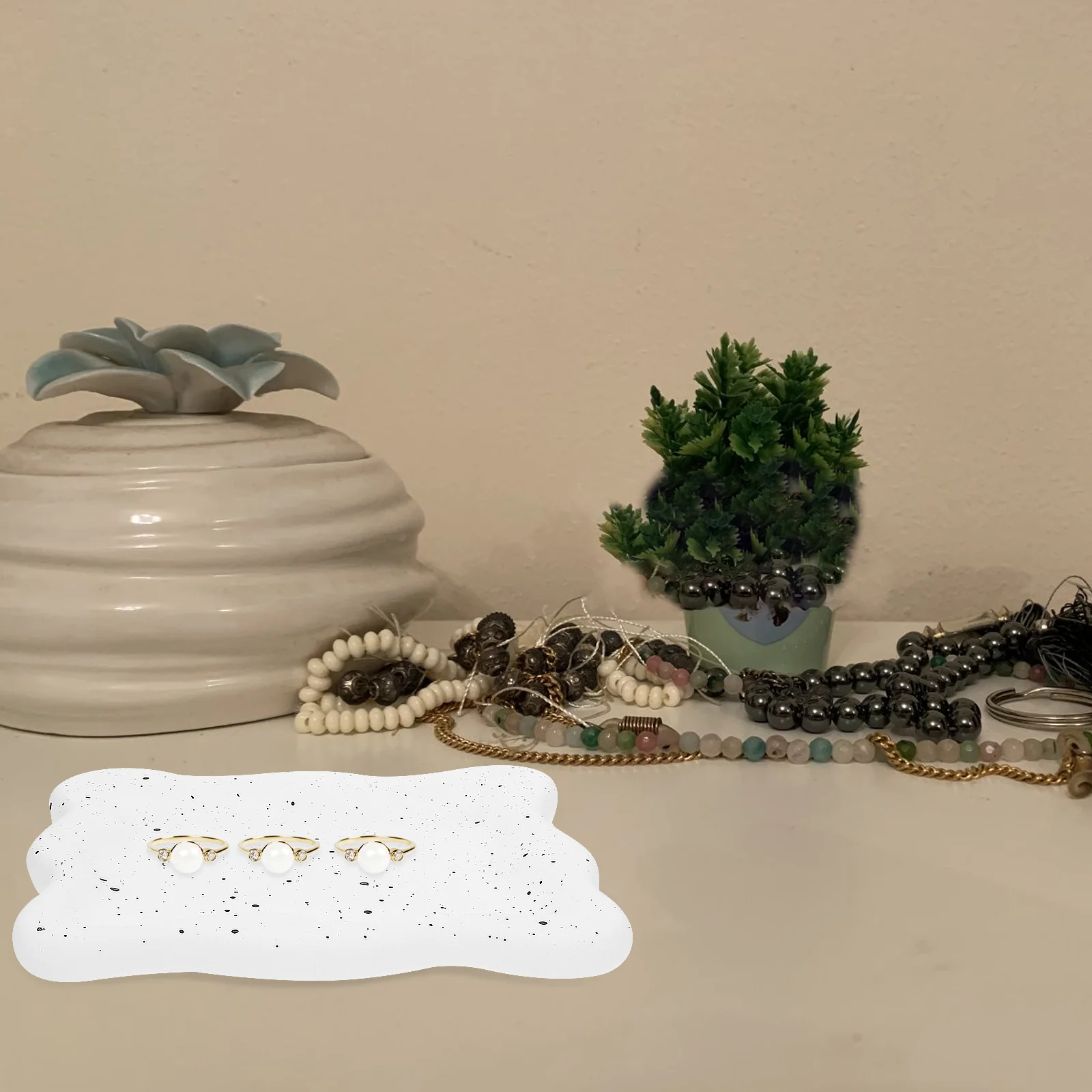 Wedding Table Decoration Decorative Tray Jewelry Holder Rings Dish Bedroom Earring Trinket Storage Plate
Wedding Table Decoration Decorative Tray Jewelry Holder Rings Dish Bedroom Earring Trinket Storage Plate