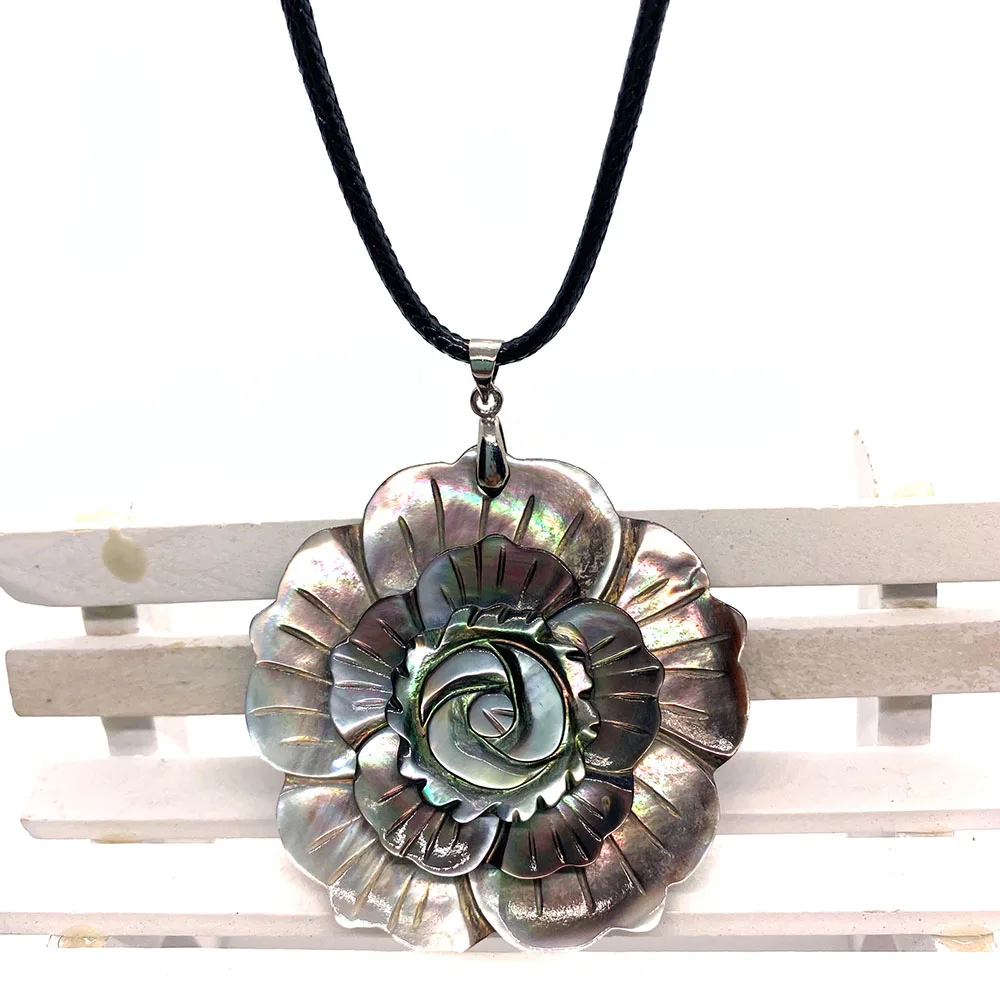 Natural Shell Flower Pendant Necklace Dazzling Colorful Charm Elegant Fashion Boutique Carved Jewelry Ladies Party Accessories
Natural Shell Flower Pendant Necklace Dazzling Colorful Charm Elegant Fashion Boutique Carved Jewelry Ladies Party Accessories