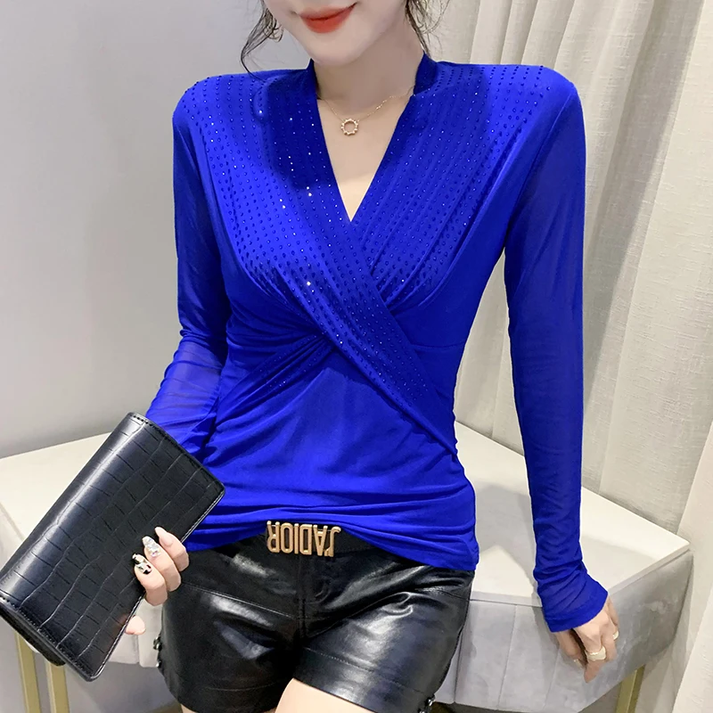 Fall Winter Clothes Mesh T-Shirt Chic Sexy V-Neck Draped Shiny Diamonds Tops Long Sleeve New Hand Made Drilling Hot Tees 9277
Fall Winter Clothes Mesh T-Shirt Chic Sexy V-Neck Draped Shiny Diamonds Tops Long Sleeve New Hand Made Drilling Hot Tees 9277
