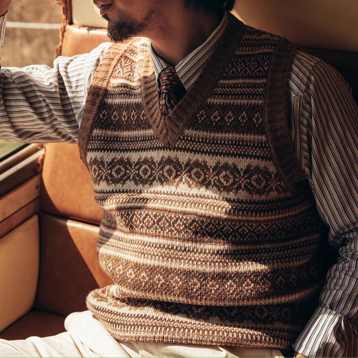 Red Tornado Fair Isle Wool Sweater Vest Sleeveless Pullover Knitwear For Men Women 
Red Tornado Fair Isle Wool Sweater Vest Sleeveless Pullover Knitwear For Men Women