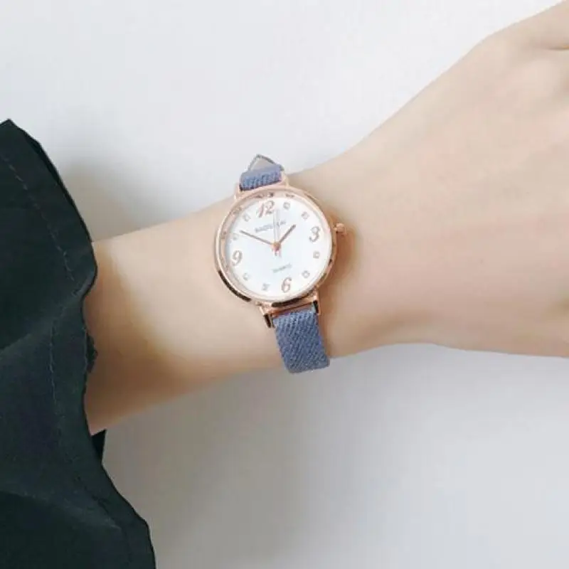 New Watch Women Fashion Casual Fabric Belt Watches Simple Ladies' Small Dial Quartz Clock Waterproof Wristwatches
New Watch Women Fashion Casual Fabric Belt Watches Simple Ladies' Small Dial Quartz Clock Waterproof Wristwatches