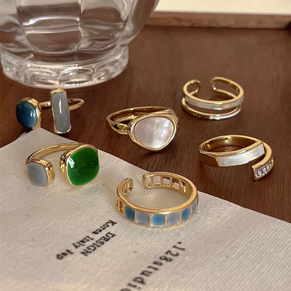 Vintage Personality Europe And American Emerald Ring For Women Design Sense Of Senior Sense Ring Fashion Jewelry wholesale gift
Vintage Personality Europe And American Emerald Ring For Women Design Sense Of Senior Sense Ring Fashion Jewelry wholesale gift