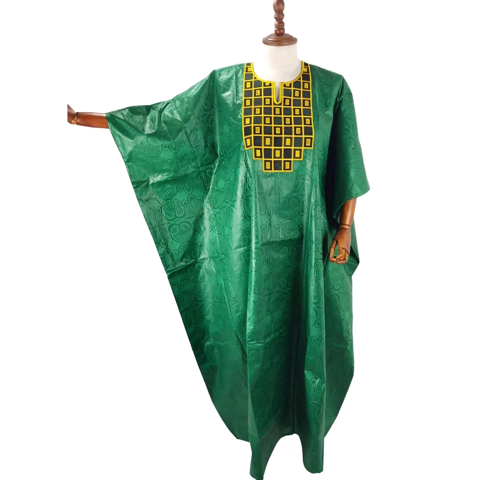 African Dress For Woman Plus Size Dress Bazin Riche Embroidery With Embroidery Floor Long Dress With Scarf
African Dress For Woman Plus Size Dress Bazin Riche Embroidery With Embroidery Floor Long Dress With Scarf