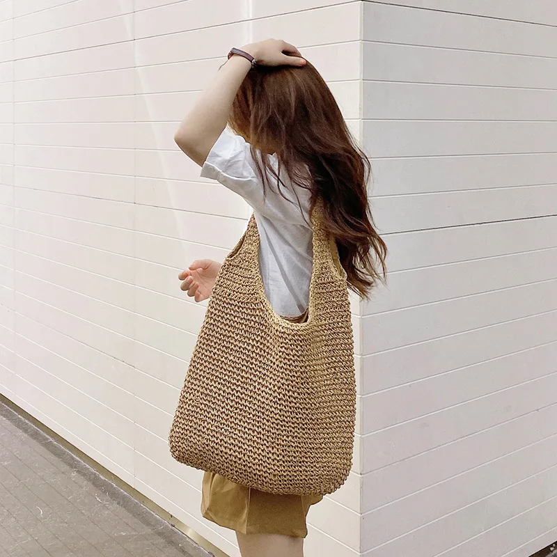 Commuter Weaving 2022 Summer New Literary Straw Weaving Large-capacity Portable Exquisite Leisure Shopping Retro Shoulder Bag
Commuter Weaving 2022 Summer New Literary Straw Weaving Large-capacity Portable Exquisite Leisure Shopping Retro Shoulder Bag