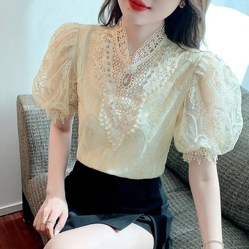 Blouse 2022 The latest Internet bubble sleeves light luxury heavy luxury workers stand lace embroidered hook flower blouse girl
Blouse 2022 The latest Internet bubble sleeves light luxury heavy luxury workers stand lace embroidered hook flower blouse girl