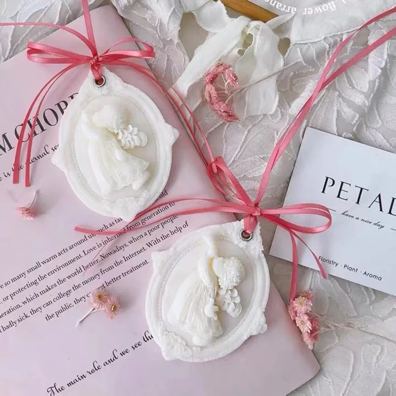 Silicone Mold for Aromatherapy Plaster Pendant Angel Blowing Horn Shape Fondant Cake Decoration Baking Mold for Home Decoration
Silicone Mold for Aromatherapy Plaster Pendant Angel Blowing Horn Shape Fondant Cake Decoration Baking Mold for Home Decoration