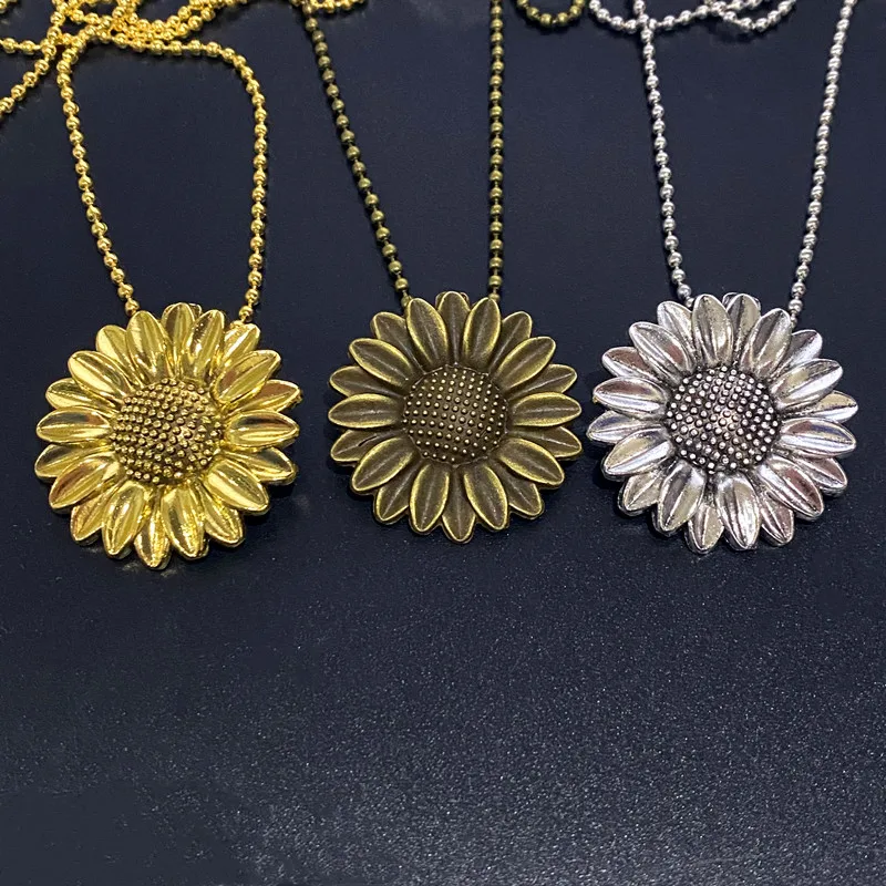 New Products Hot Selling Fashion Trend Jewelry Simple Personality Wild Cute Plant Sunflower Pendant Necklace
New Products Hot Selling Fashion Trend Jewelry Simple Personality Wild Cute Plant Sunflower Pendant Necklace