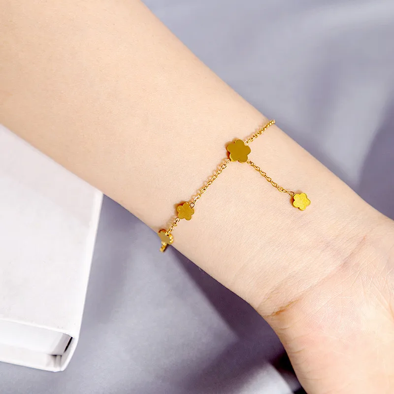 Rinhoo Stainless Steel Flower Pendant Bracelet Fashion Charm Wafer Butterfly Heart Bracelets For Women Exquisite Party Jewelry
Rinhoo Stainless Steel Flower Pendant Bracelet Fashion Charm Wafer Butterfly Heart Bracelets For Women Exquisite Party Jewelry