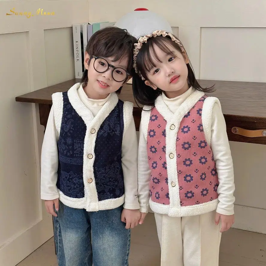 Модный милый осенне-зимний Повседневный теплый кашемировый жилет для девочек и мальчиков Детский жилет версии с зажимом для лошади для младенцев и малышей 
Модный милый осенне-зимний Повседневный теплый кашемировый жилет для девочек и мальчиков Детский жилет версии с зажимом для лошади для младенцев и малышей