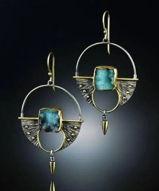 Creative Bullet Head Inlaid Blue Ore Women's Earrings, Retro Thai Silver-plated Color Separation Jewelry Factory Wholesale Gift
Creative Bullet Head Inlaid Blue Ore Women's Earrings, Retro Thai Silver-plated Color Separation Jewelry Factory Wholesale Gift