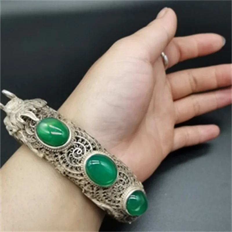 

Mai Chuang/Green Jade Inlaid Tibetan Silver Cuff Bracelet Fashion Personality Jewelry Double Dragon Skeleton Bangles Women Gifts