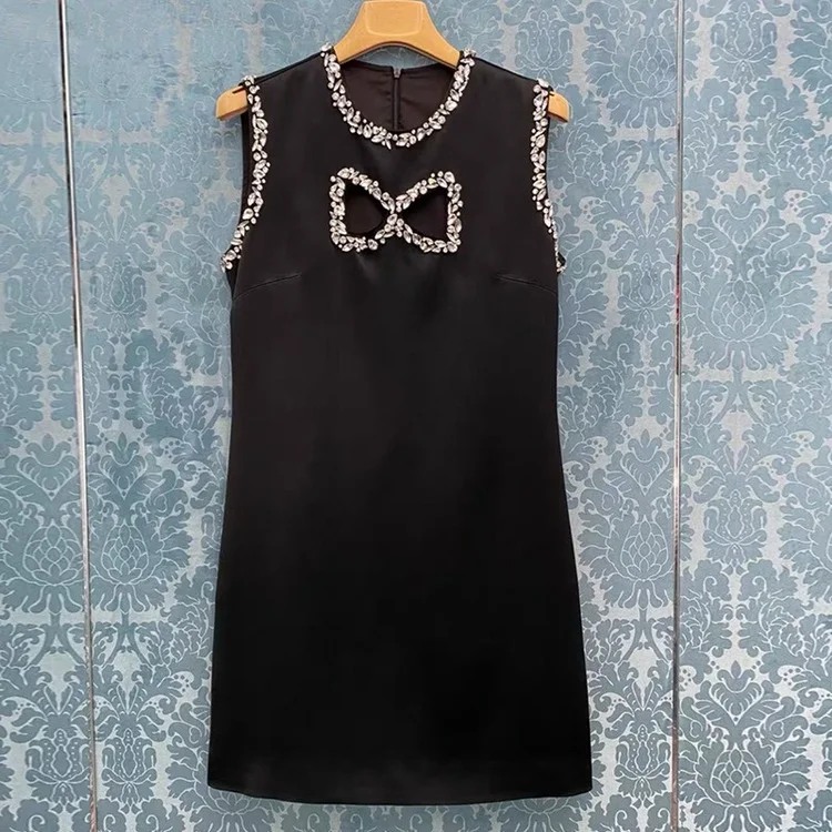 22 Fashion Classic Trendy luxury design New Diamond Inlay Black Sleeveless Vest Dress
22 Fashion Classic Trendy luxury design New Diamond Inlay Black Sleeveless Vest Dress