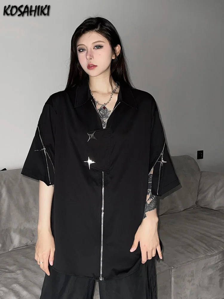Женская свободная рубашка Y2k, летняя модная уличная блузка черного цвета с отложным воротником, универсальные топы на молнии в стиле Харадзюку, 2023 
Женская свободная рубашка Y2k, летняя модная уличная блузка черного цвета с отложным воротником, универсальные топы на молнии в стиле Харадзюку, 2023