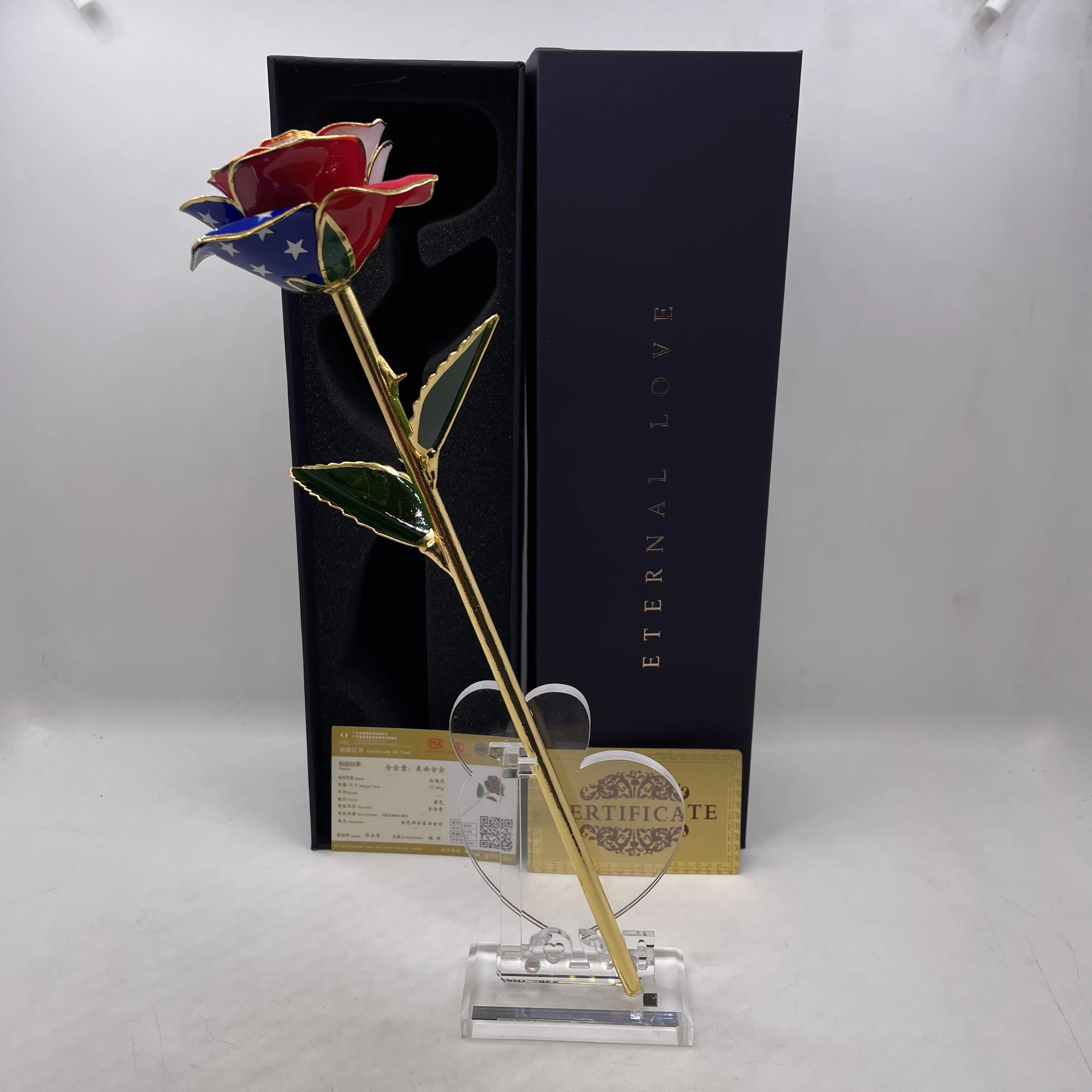 24k Gold Dipped Rose Flowers USA Flag Eternal Rose Artificial Flowers Birthday Christmas Valentine Day Wedding Gift for Women
24k Gold Dipped Rose Flowers USA Flag Eternal Rose Artificial Flowers Birthday Christmas Valentine Day Wedding Gift for Women