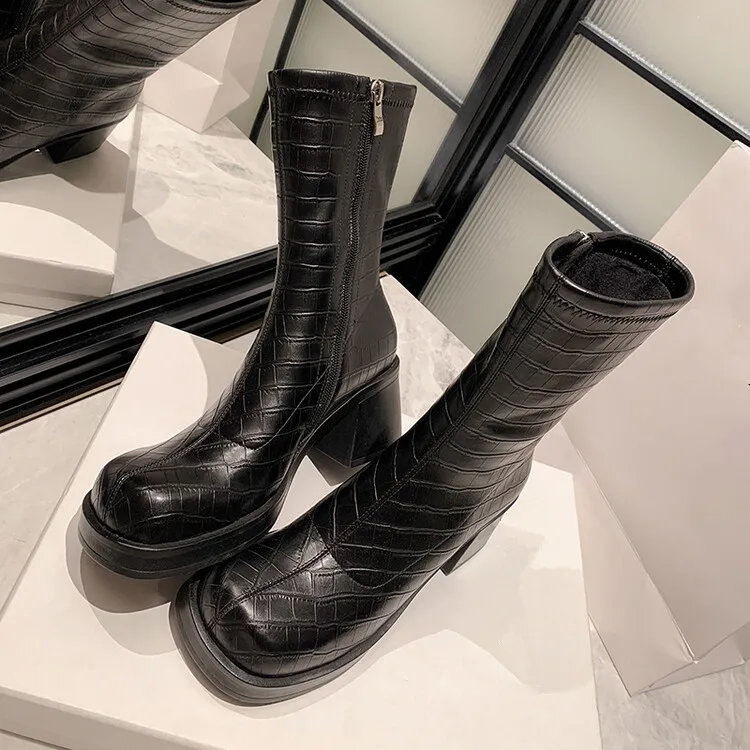 New Fashion2022 Autumn Women Short Boots Black Leather Platform Riding Botas Rubber Sole Square High Heels Motorcycle Botines
New Fashion2022 Autumn Women Short Boots Black Leather Platform Riding Botas Rubber Sole Square High Heels Motorcycle Botines