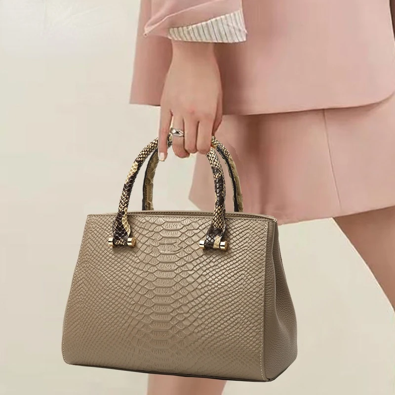 Luxury Designer Handbags Women's Clutch Bags Leather Crocodile Print Killer Bags Fashion Versatile Bags 2022 New Women's Bags
Luxury Designer Handbags Women's Clutch Bags Leather Crocodile Print Killer Bags Fashion Versatile Bags 2022 New Women's Bags