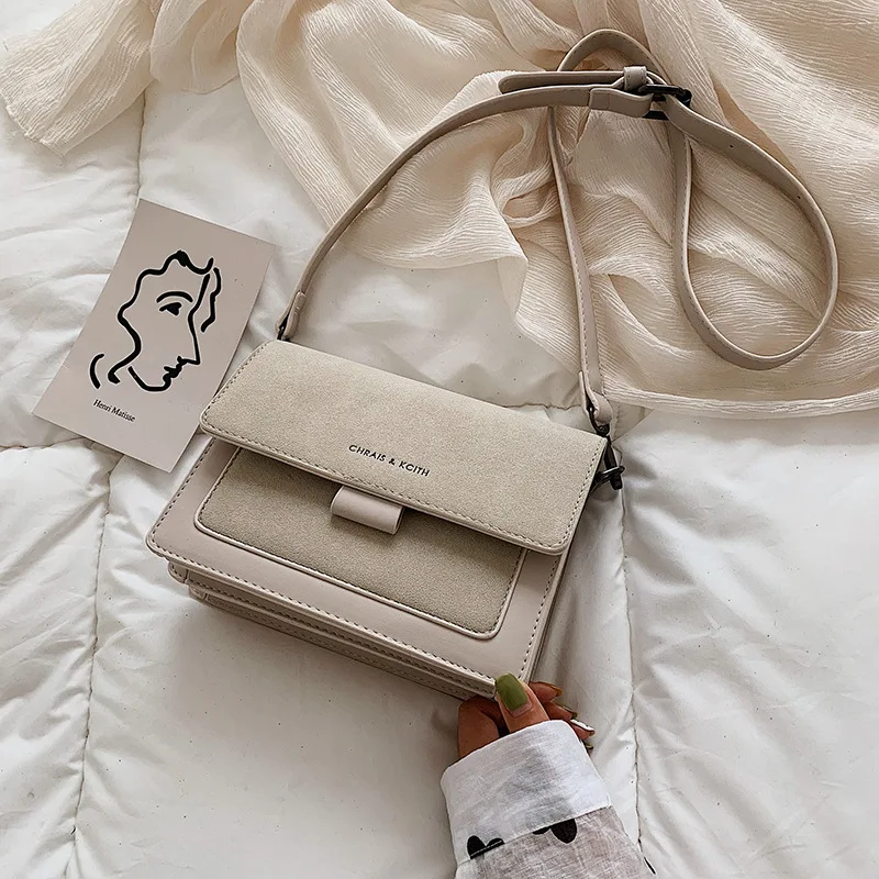 Broadband female bag 2022 new shoulder bag ladies messenger bag luxury designer female bag ladies bag purse mobile phone bag
Broadband female bag 2022 new shoulder bag ladies messenger bag luxury designer female bag ladies bag purse mobile phone bag