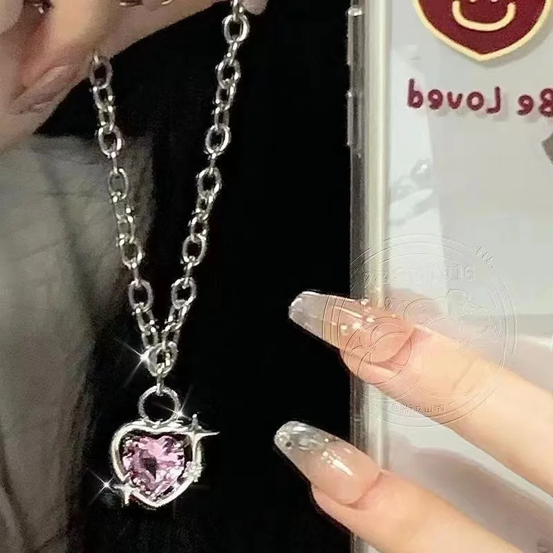 Peachgalaxy lovenecklace female light luxury niche high sense inlaid zircon Barbie clavicle chain small gold necklace for women
Peachgalaxy lovenecklace female light luxury niche high sense inlaid zircon Barbie clavicle chain small gold necklace for women
