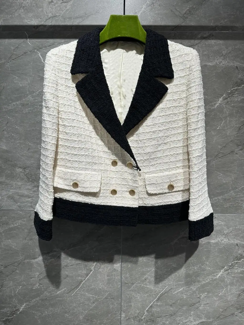 Coat Lapel Double Breasted Design 3D Cutting Style Fashionable Temperament Slim Fit Slimming 2023 summer women's new hot
Coat Lapel Double Breasted Design 3D Cutting Style Fashionable Temperament Slim Fit Slimming 2023 summer women's new hot