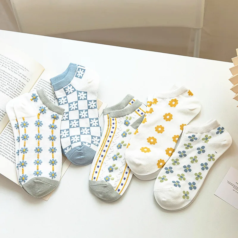 Dreamlikelin Spring Summer Korean Style Kawaii Flower Low Ankle Socks For Women Sweet Daisy Cotton Breathable Female Socks
Dreamlikelin Spring Summer Korean Style Kawaii Flower Low Ankle Socks For Women Sweet Daisy Cotton Breathable Female Socks