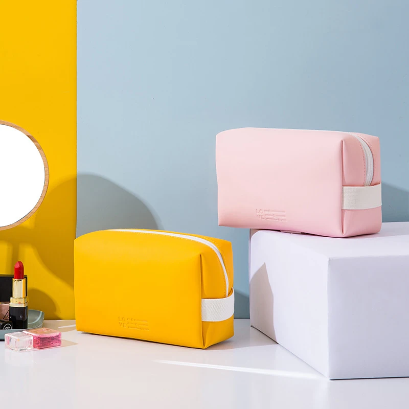 PU Cute Candy Colors Toiletry Bag for traveling Eyeliner Fashion Multifunction Zipper Pouch Simple Makeup Brushes Travel Bags
PU Cute Candy Colors Toiletry Bag for traveling Eyeliner Fashion Multifunction Zipper Pouch Simple Makeup Brushes Travel Bags