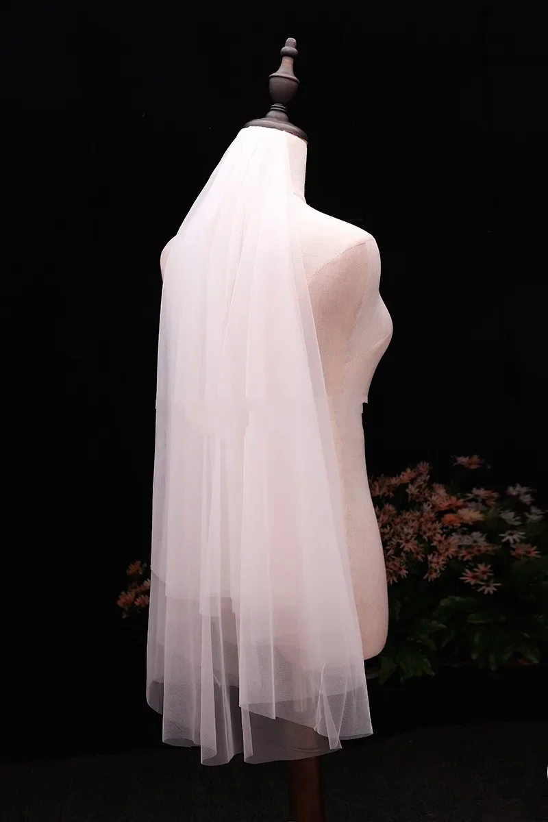 Hot Sale In stock Cheap Short Veil Two-layer Cut Edge wedding accessories Welon Sluier Bridal Voile De La Mariée
Hot Sale In stock Cheap Short Veil Two-layer Cut Edge wedding accessories Welon Sluier Bridal Voile De La Mariée