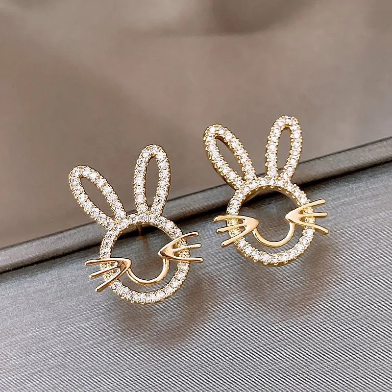 New Rabbit Earrings Female Niche Design Micro-set Zircon Rabbit Cute Earrings Temperament Fashion All-match Party Accessories
New Rabbit Earrings Female Niche Design Micro-set Zircon Rabbit Cute Earrings Temperament Fashion All-match Party Accessories