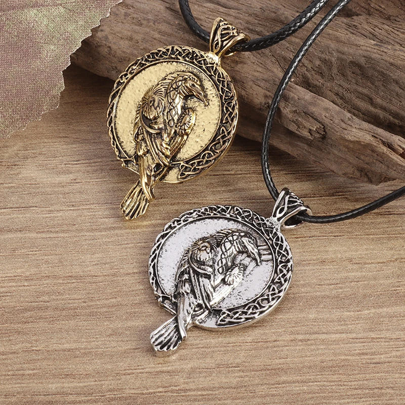 Retro Crow Disc Pendant Necklace Men's Women's Personality Fashion Hip Hop Rock Jewelry
Retro Crow Disc Pendant Necklace Men's Women's Personality Fashion Hip Hop Rock Jewelry