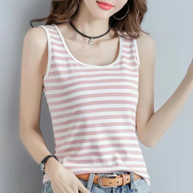 Лето 2023, новый стиль, топ в полоску с внутренним ремешком, облегающий Топ Без Рукавов Для Женщин, верхняя одежда
Лето 2023, новый стиль, топ в полоску с внутренним ремешком, облегающий Топ Без Рукавов Для Женщин, верхняя одежда