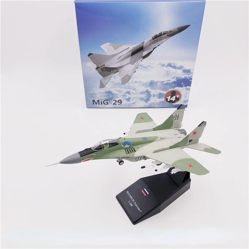 1/100 г., русский стиль, модель MIG-29 MiG 29 Fulcrum, стиль милитари, с отделкой орнаментом
1/100 г., русский стиль, модель MIG-29 MiG 29 Fulcrum, стиль милитари, с отделкой орнаментом