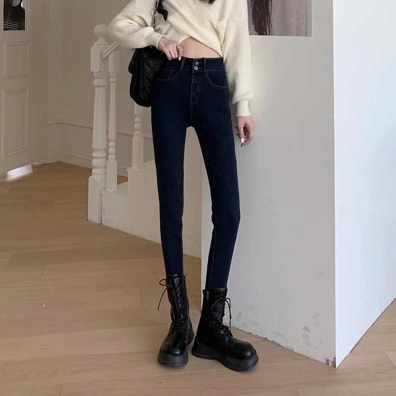 DD2882 The new high-waisted thin Korean style fleece thick straight-leg all-match stretch jeans
DD2882 The new high-waisted thin Korean style fleece thick straight-leg all-match stretch jeans