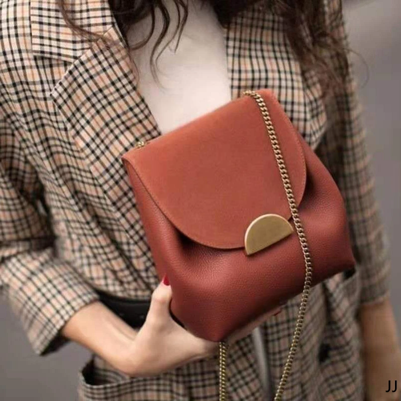 Brand Design Women Shoulder Bag Large Capacity Chain Bucket Handbags Quality PU Leather Women's Totes Shopping Bag bolsa feminin
Brand Design Women Shoulder Bag Large Capacity Chain Bucket Handbags Quality PU Leather Women's Totes Shopping Bag bolsa feminin