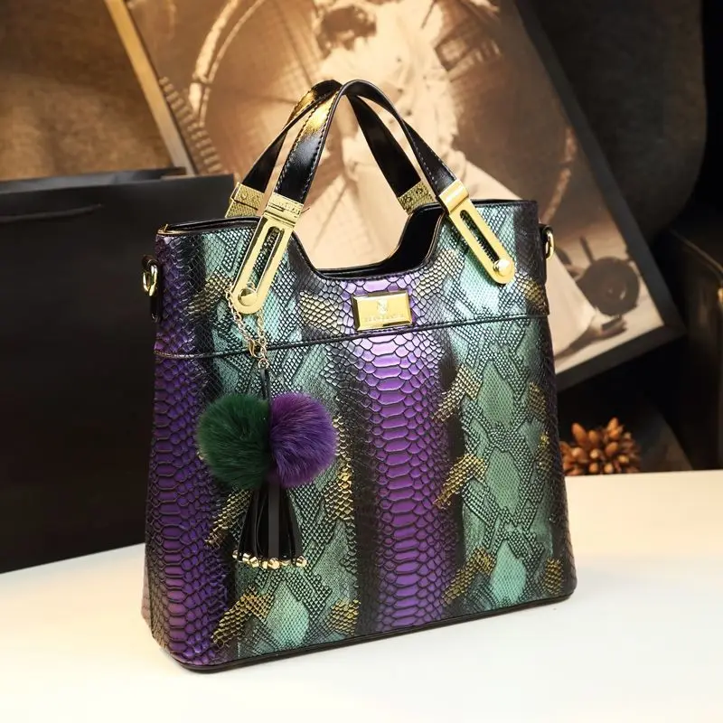 Luxury Color Snake Bag 2023 New Fashion Women Handbags High Quality Genuine Leather Tote Shoulder Crossbody Bags
Luxury Color Snake Bag 2023 New Fashion Women Handbags High Quality Genuine Leather Tote Shoulder Crossbody Bags
