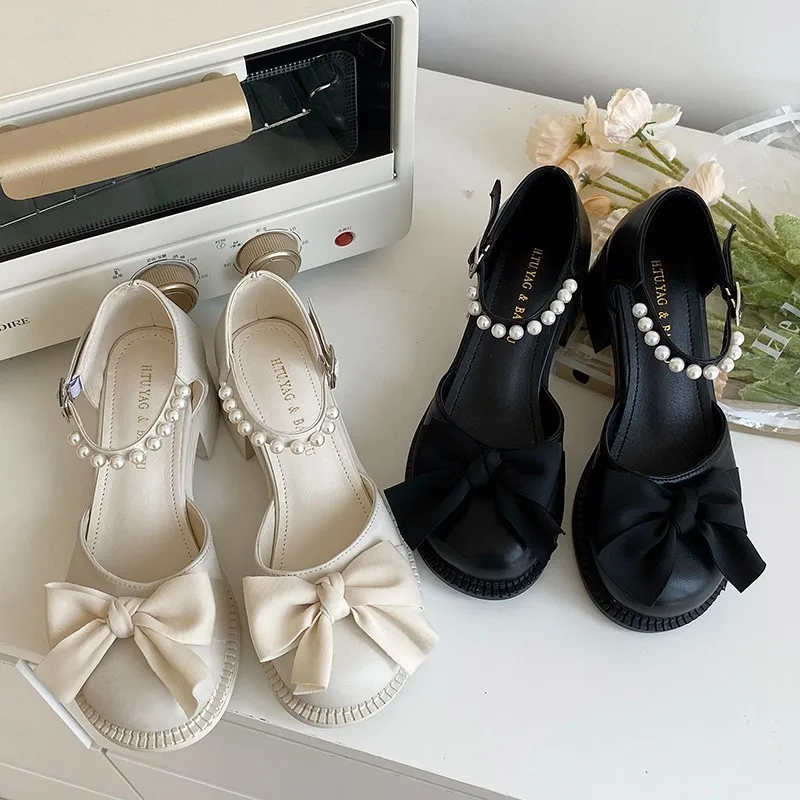 New Summer Bow-knot Sandals Fashion Women Shoes Chunky Heels Pumps Buckle Pearl Decoration
New Summer Bow-knot Sandals Fashion Women Shoes Chunky Heels Pumps Buckle Pearl Decoration
