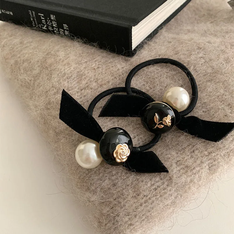 Camellia Blossom Pearl Hair Rope Women's 2023 New French Style Bow Rose Hair Ties Headwear High Horsetail Elastic Band
Camellia Blossom Pearl Hair Rope Women's 2023 New French Style Bow Rose Hair Ties Headwear High Horsetail Elastic Band