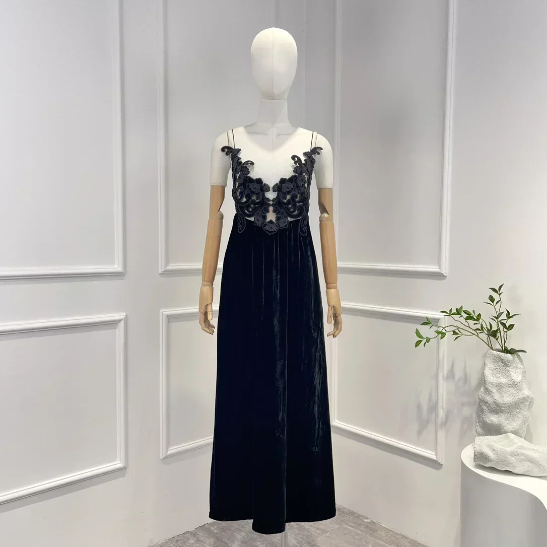 2023 New Arrivals Elegant High Quality Hollow Out Embroidery Party Evening Solid Black Midi Dress for Women
2023 New Arrivals Elegant High Quality Hollow Out Embroidery Party Evening Solid Black Midi Dress for Women