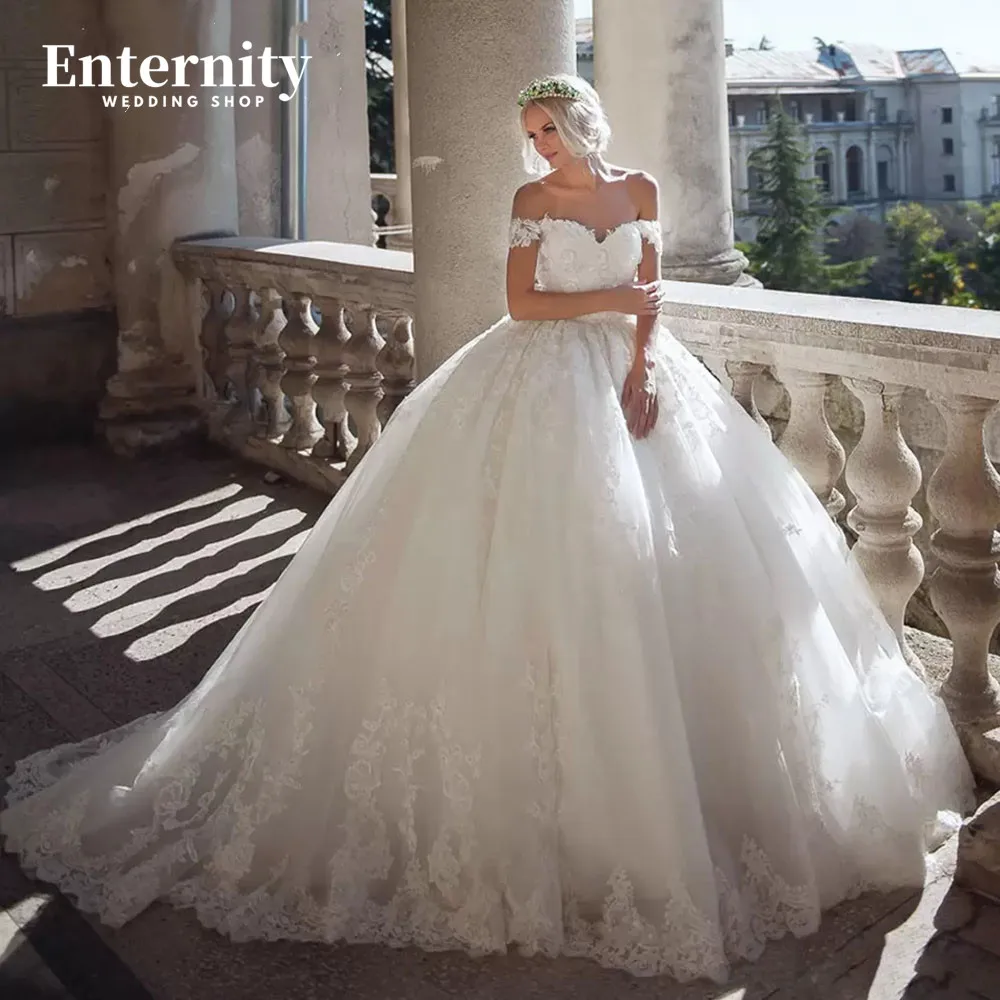 Delicate Strapless Ball Gown Bride Gown Off The Shoulder Lace Applique Backless Flower Chapel Train Fairy Vestidos De Novia
Delicate Strapless Ball Gown Bride Gown Off The Shoulder Lace Applique Backless Flower Chapel Train Fairy Vestidos De Novia