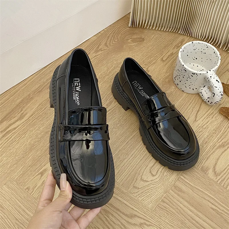 Women Shoes Autumn Clogs Platform Female Footwear British Style Loafers With Fur Round Toe Shallow Mouth Casual Sneaker Oxfords
Women Shoes Autumn Clogs Platform Female Footwear British Style Loafers With Fur Round Toe Shallow Mouth Casual Sneaker Oxfords