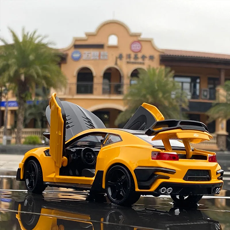 Модель спортивного автомобиля Chevrolet Camaro в масштабе 1:24, модель литая, модель искусственного света со звуком, коллекция игрушек для детей, под...
Модель спортивного автомобиля Chevrolet Camaro в масштабе 1:24, модель литая, модель искусственного света со звуком, коллекция игрушек для детей, под...