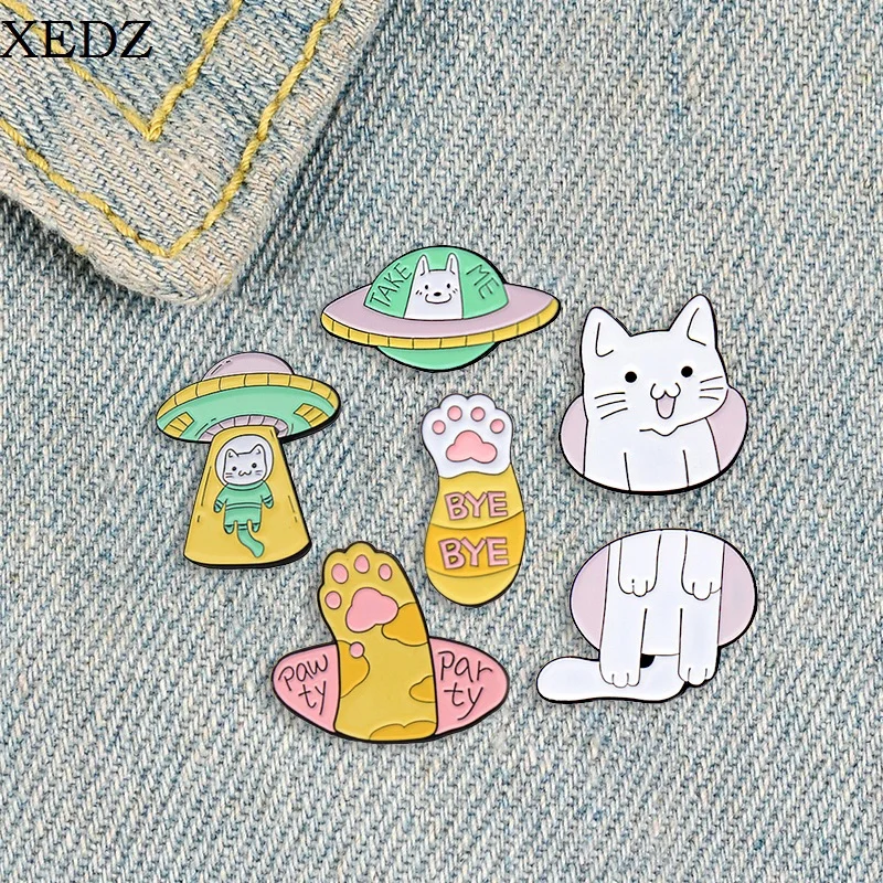 Cartoon Cute Animal Cat Enamel Pin Take Me Alien Cat Brooch Denim Backpack Lapel Badge Fashion Jewelry Gifts for Friends Kids 
Cartoon Cute Animal Cat Enamel Pin Take Me Alien Cat Brooch Denim Backpack Lapel Badge Fashion Jewelry Gifts for Friends Kids