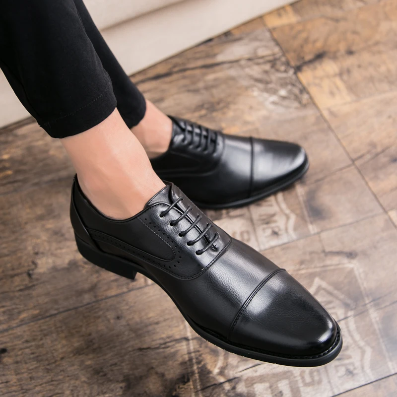 Men Leisure Derby Shoes Business Dress Shoes Classic Triple Joint Oxford Office Gentleman Footwear for Job Luxury Wedding Shoes
Men Leisure Derby Shoes Business Dress Shoes Classic Triple Joint Oxford Office Gentleman Footwear for Job Luxury Wedding Shoes