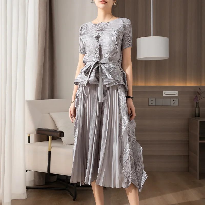 2 Piece Sets Womens Outfits Festival Outfit Summer Pleated Skirt Set Original Design Loose Oversized Top 2022 Women's Dress
2 Piece Sets Womens Outfits Festival Outfit Summer Pleated Skirt Set Original Design Loose Oversized Top 2022 Women's Dress