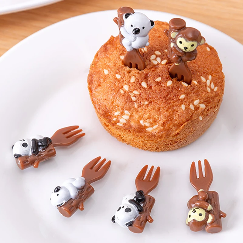 Cartoon Creative Fruit Fork Toothpicks Animal Food Selection Mini Lunch Box Bento Accessories Children's Food Supplement Tool
Cartoon Creative Fruit Fork Toothpicks Animal Food Selection Mini Lunch Box Bento Accessories Children's Food Supplement Tool