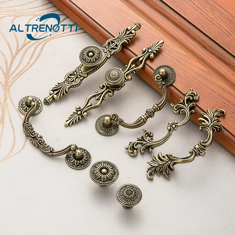 Vintage Antique Brass Kitchen Cabinet Handles For Furniture Cupboard Door Pull Up Bar Hardware Wardrobe Drawer Knobs Metal Zinc
Vintage Antique Brass Kitchen Cabinet Handles For Furniture Cupboard Door Pull Up Bar Hardware Wardrobe Drawer Knobs Metal Zinc