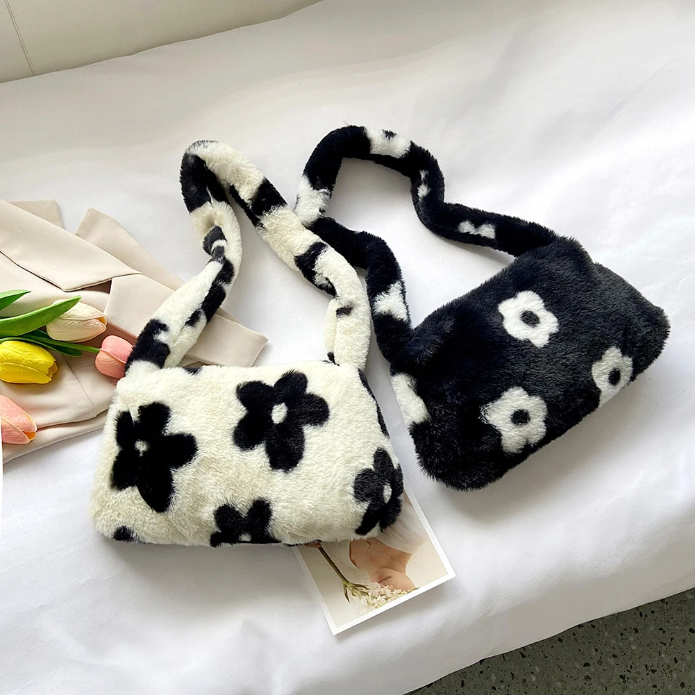 Solid Color Soft Plush Hobos Shoulder Phone Bag Winter Furry Ladies Clutch Coin Purse Handbag Winter Fashion Female Underarm Bag
Solid Color Soft Plush Hobos Shoulder Phone Bag Winter Furry Ladies Clutch Coin Purse Handbag Winter Fashion Female Underarm Bag