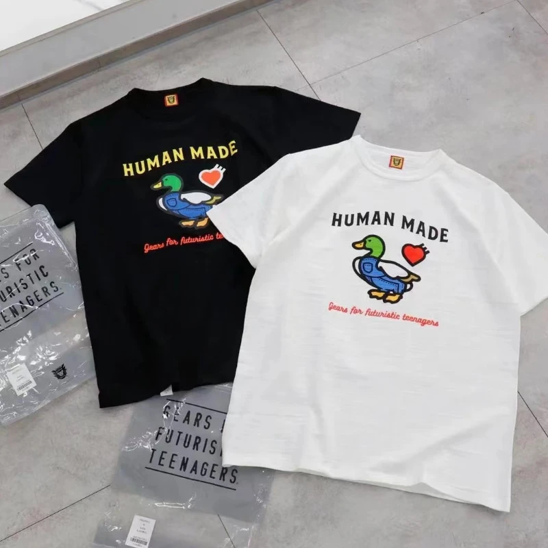 Высококачественная футболка из денима с мультяшным принтом «Сделано людьми», летняя мужская и женская Непринужденная дышащая бамбуковая хлопчатобумажная футболка
Высококачественная футболка из денима с мультяшным принтом «Сделано людьми», летняя мужская и женская Непринужденная дышащая бамбуковая хлопчатобумажная футболка