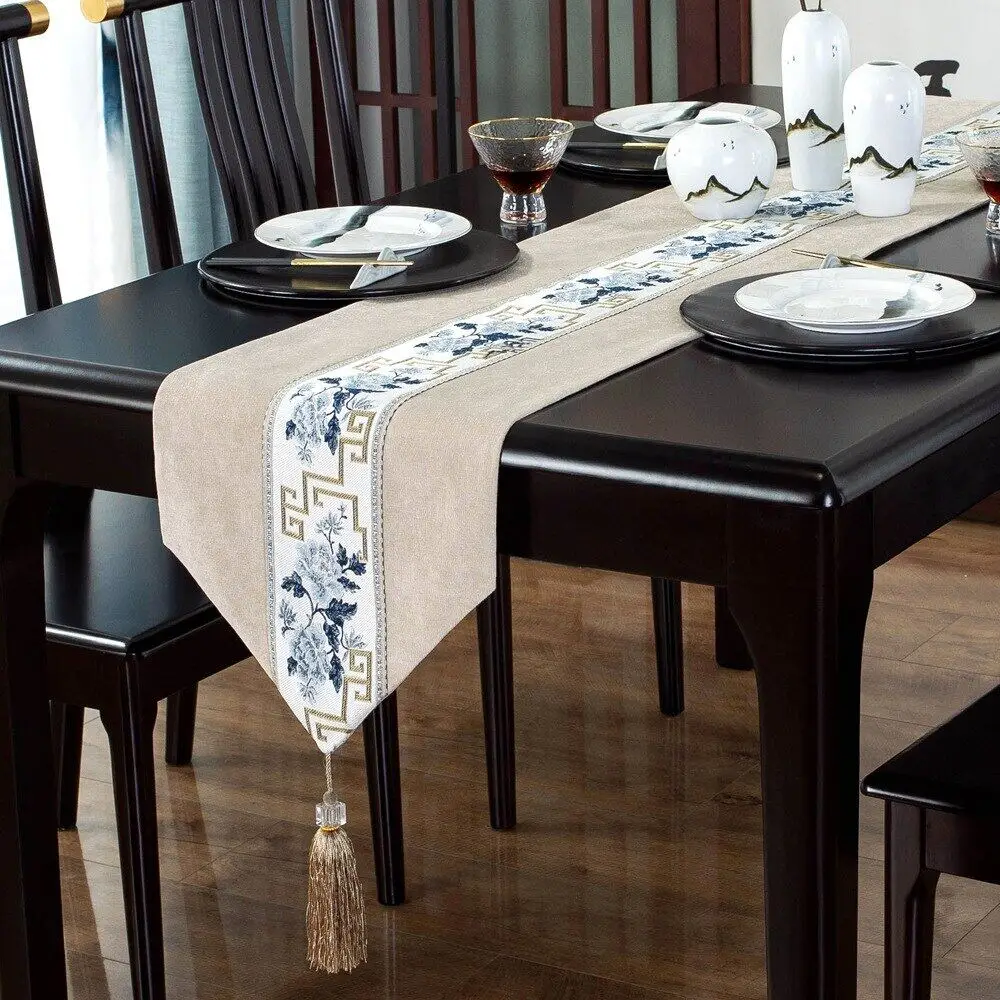 Украшение для стола в китайском стиле с вышитым цветком и кисточками, роскошные украшения для стола, вечерние украшения для свадебного стол...
Украшение для стола в китайском стиле с вышитым цветком и кисточками, роскошные украшения для стола, вечерние украшения для свадебного стол...