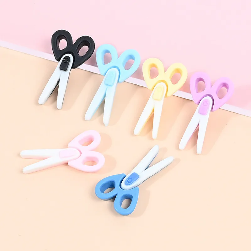 10pcs New Cute Simulated Scissor Resin Funny Cartoon Pendant DIY Patch fit Phone Case Hairpin Earrings Charm Craft Making R148
10pcs New Cute Simulated Scissor Resin Funny Cartoon Pendant DIY Patch fit Phone Case Hairpin Earrings Charm Craft Making R148